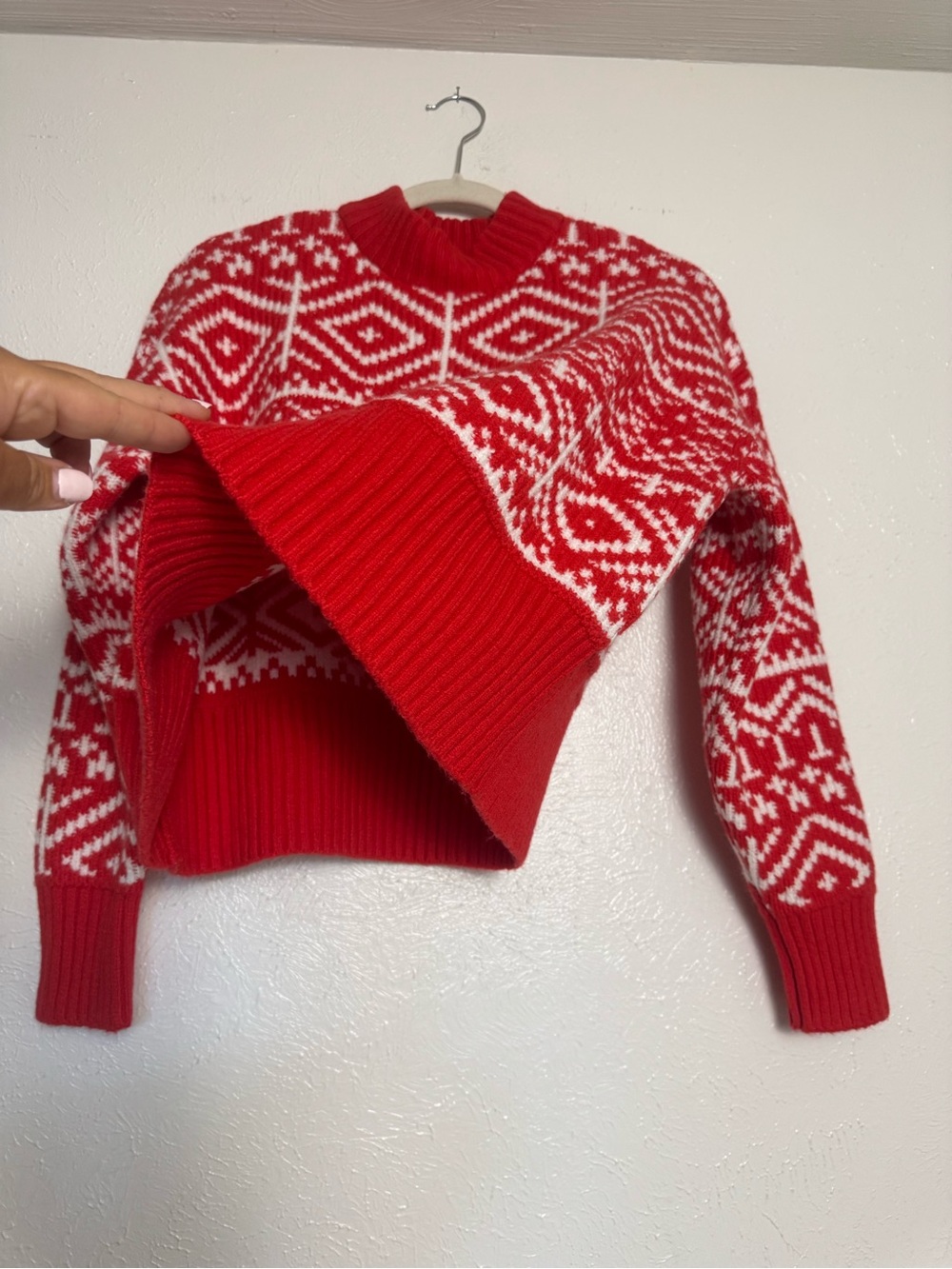 Old Navy Soft and Cozy Holiday Sweater - Picture 3 of 5